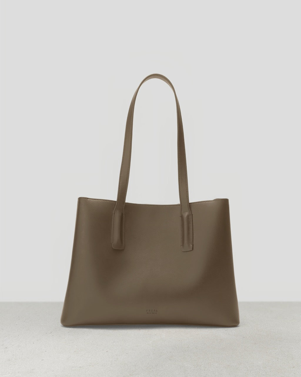 Linnea Tote Taupe - Sample Sale