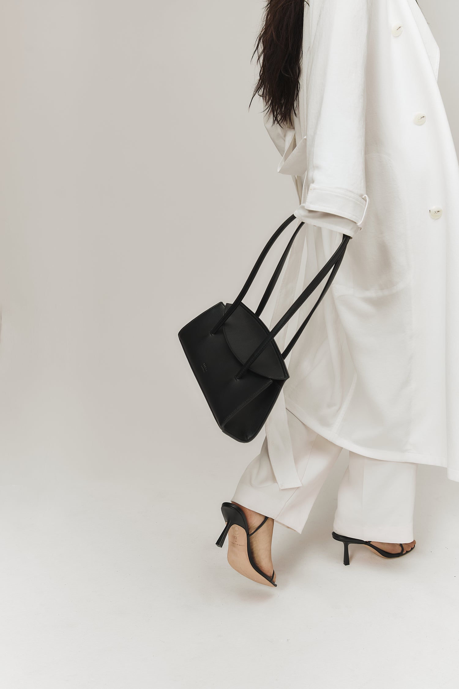 Numeroventidue - Black bag CAROLINE POCHETTE: : Fashion