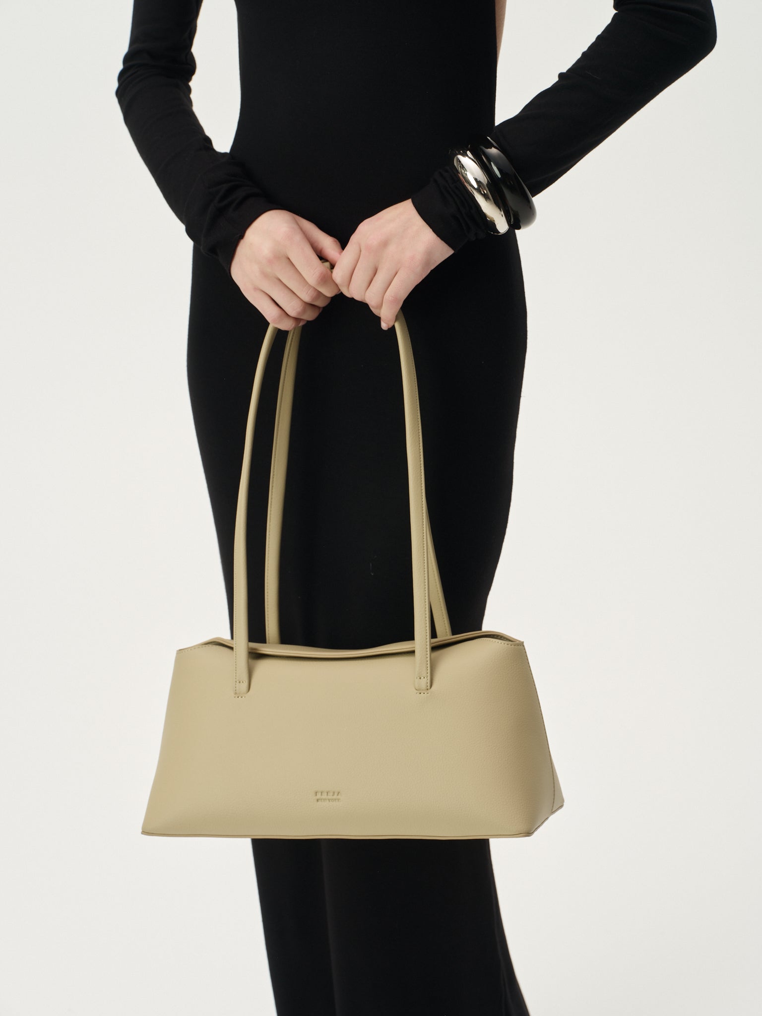 Chrystie Bag Sand