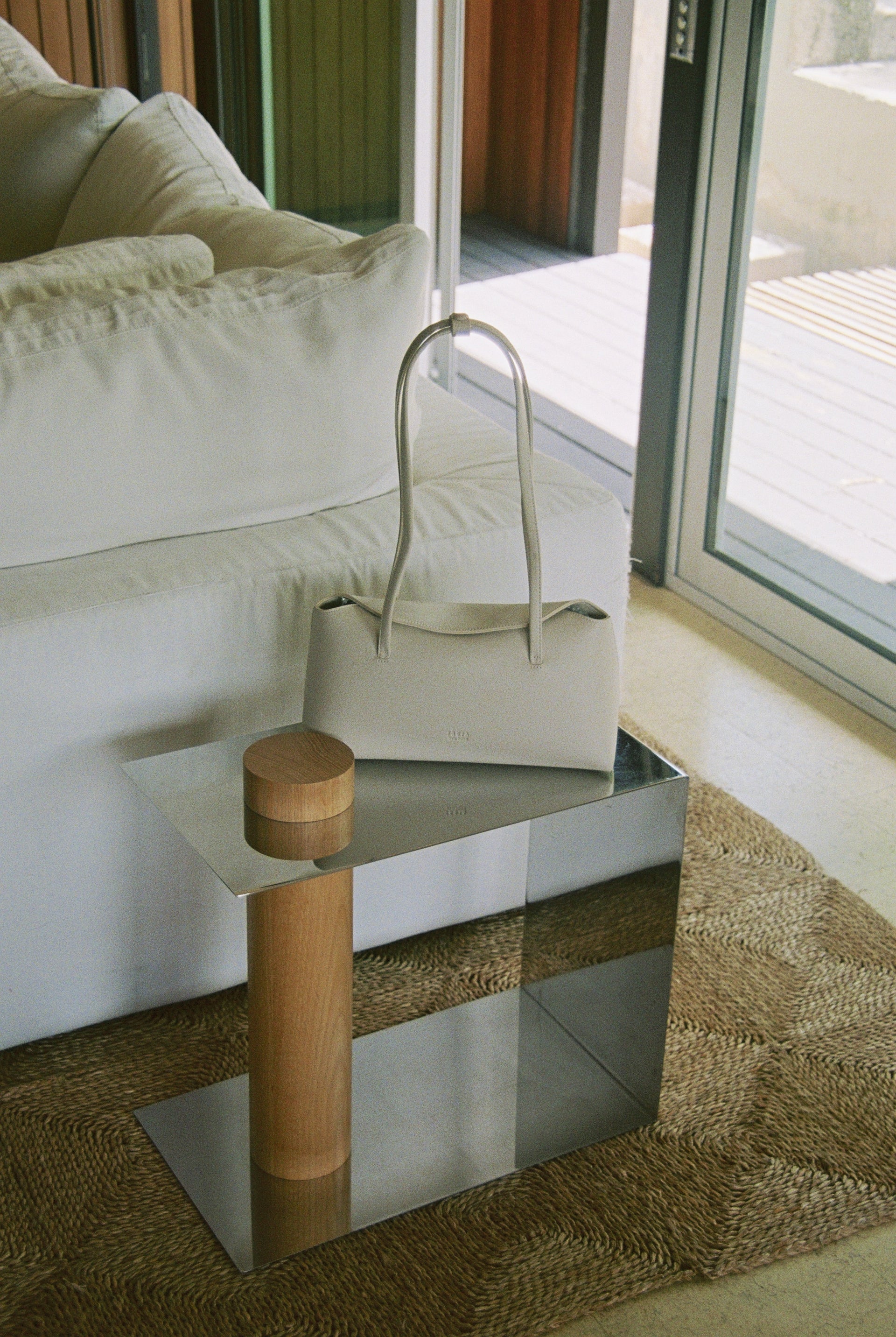 Freja Chrystie Bag Oat photoshoot 2025