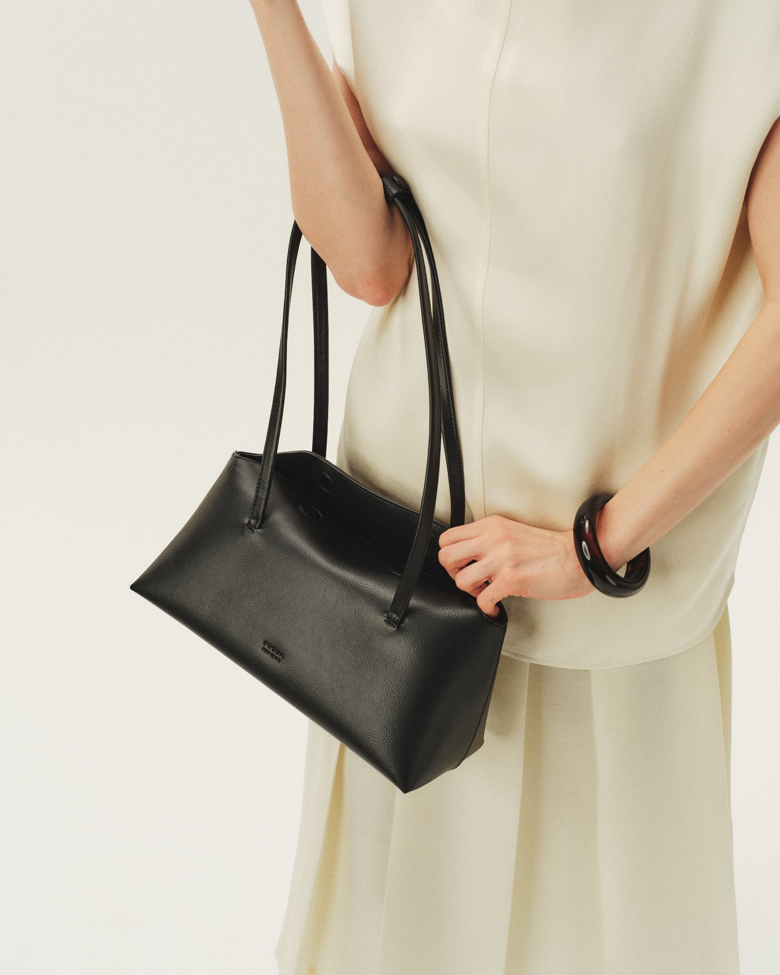 Freja New York CHRYSTIE ショルダーバッグ Chrystie Bag Black