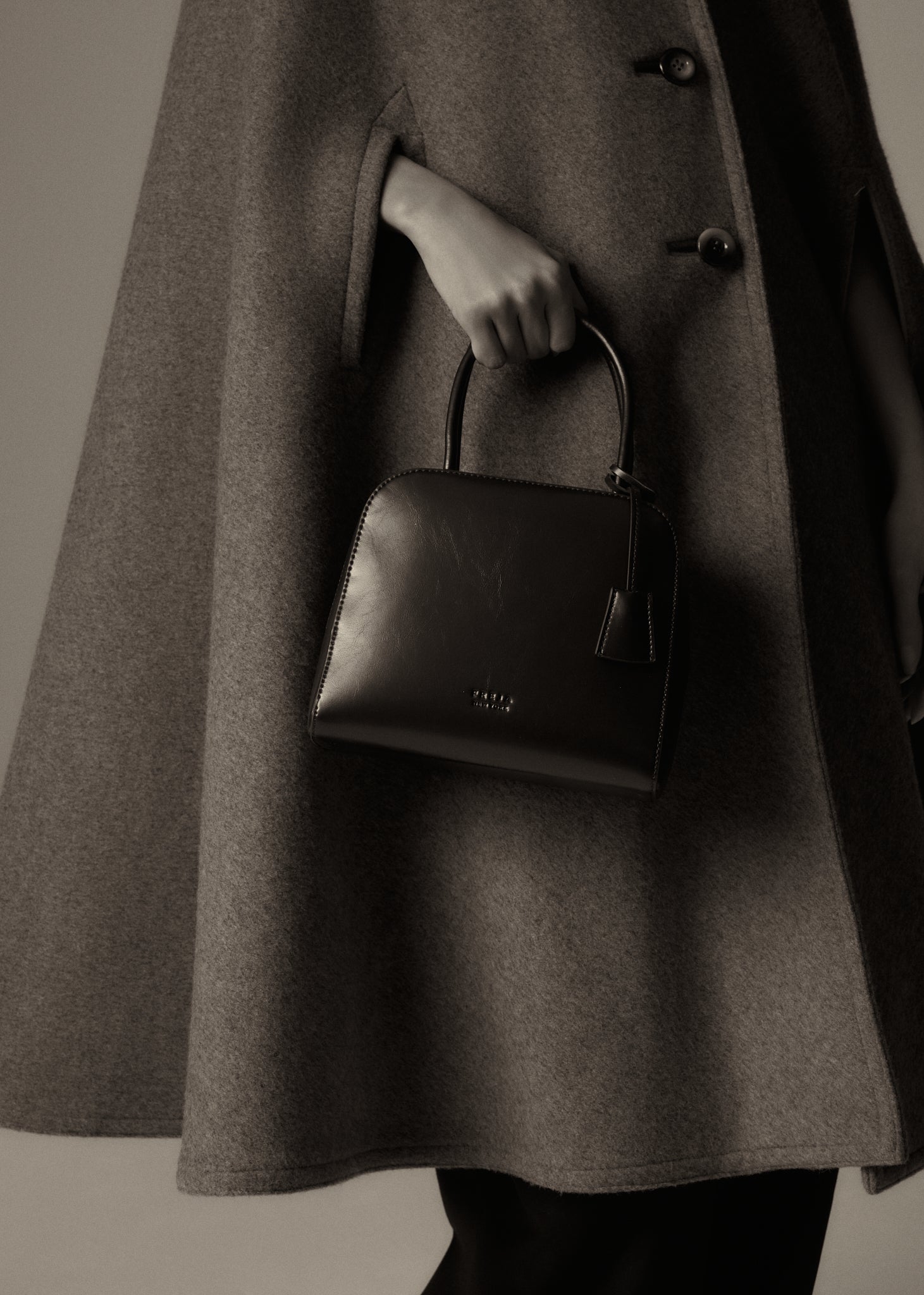 Miro Bag Black Gloss