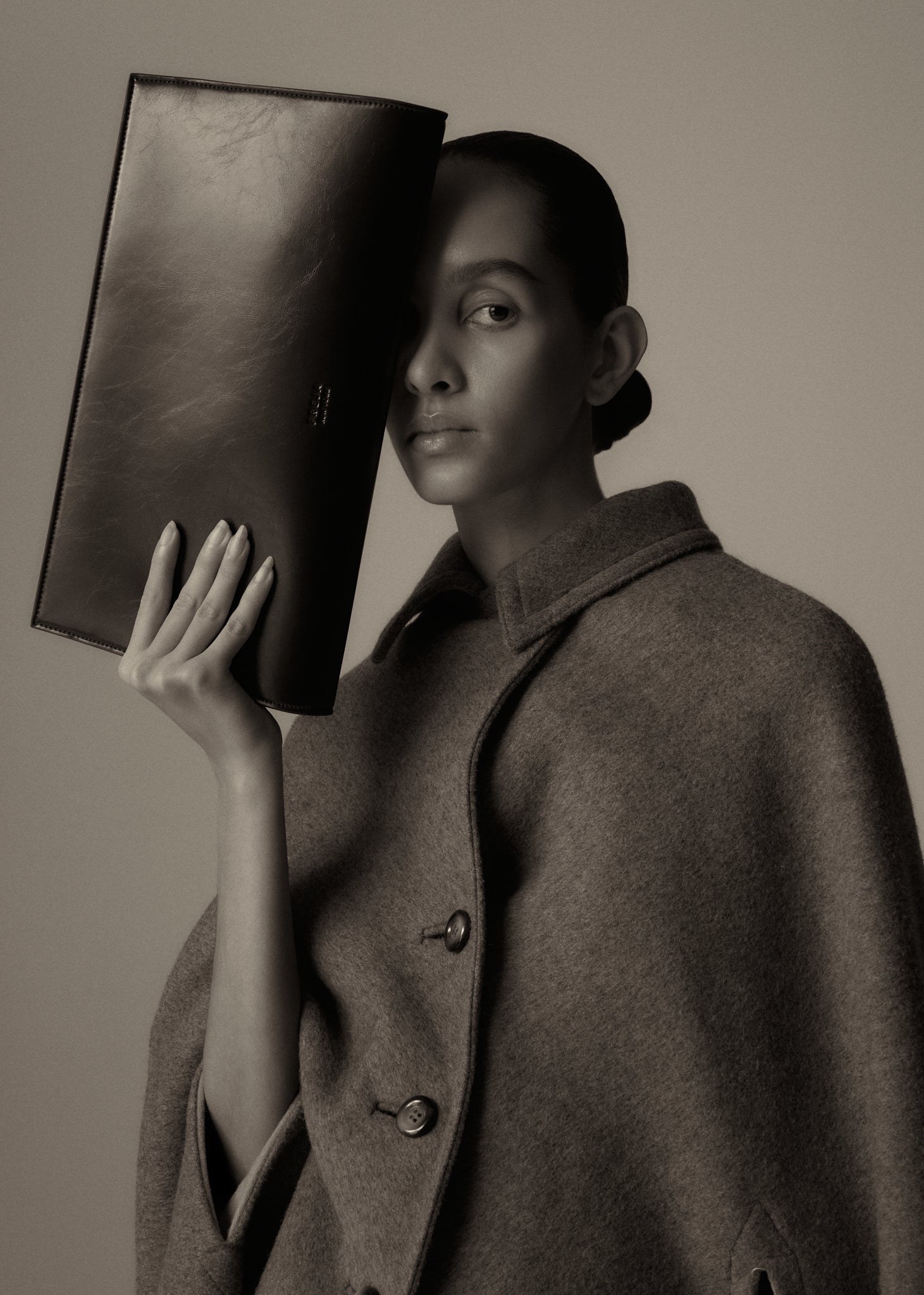 Slim Clutch Black Gloss