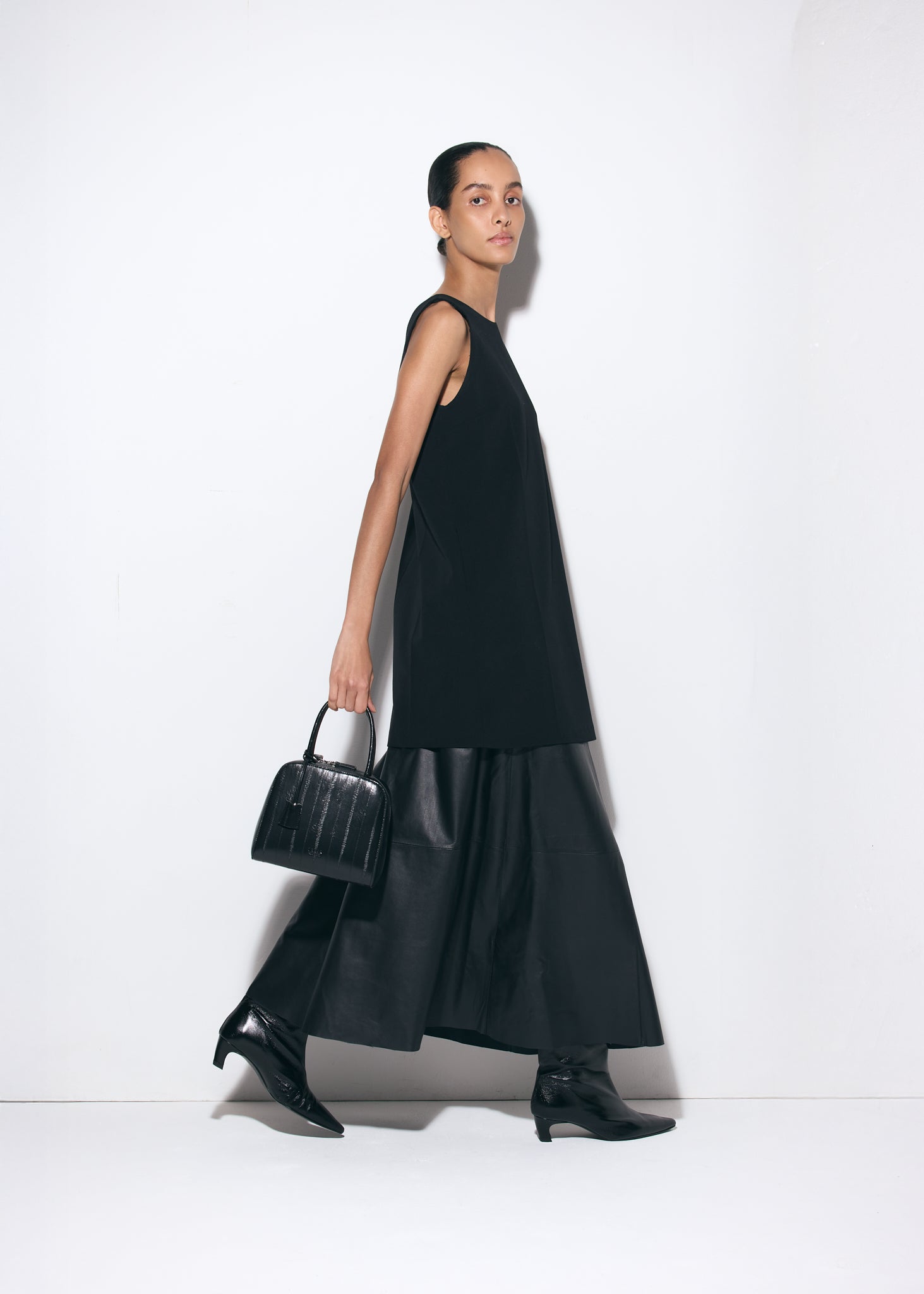 Miro Bag Black Eel