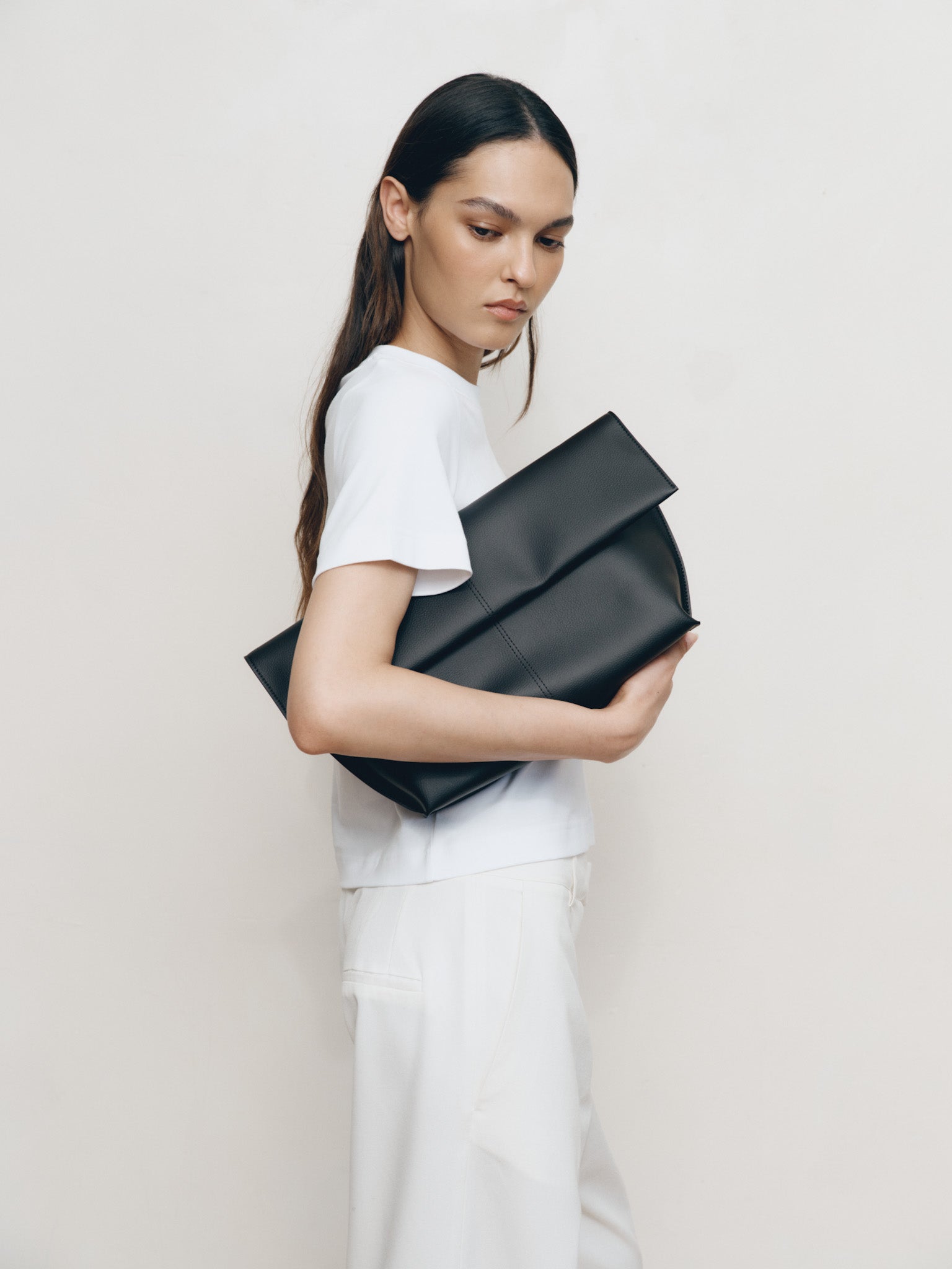Seamed Clutch Black