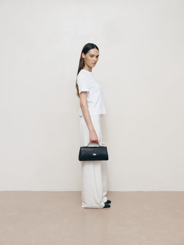 Shell Clutch Black Gloss