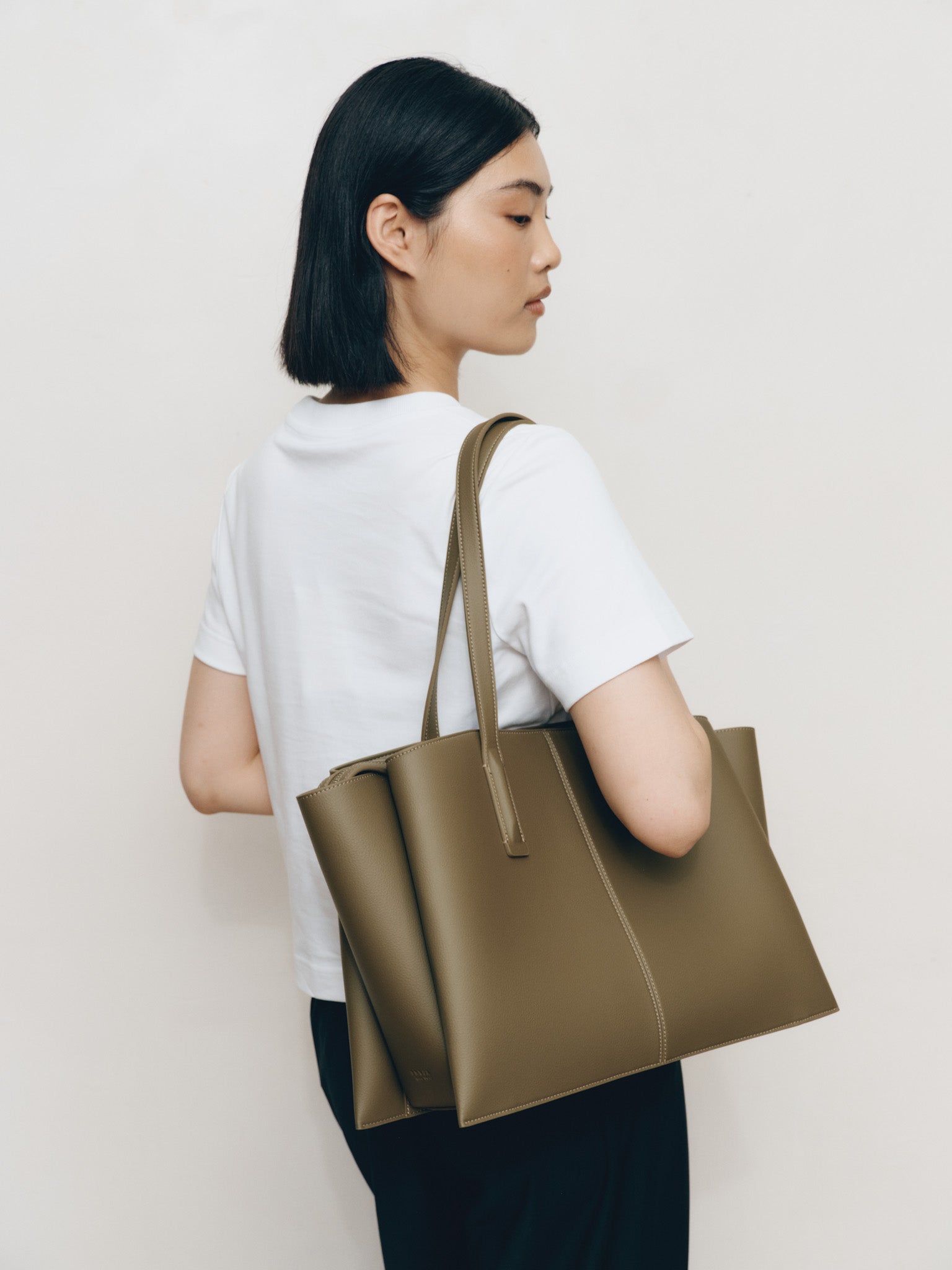 Paloma Tote Black - Luxury Vegan Work Bag