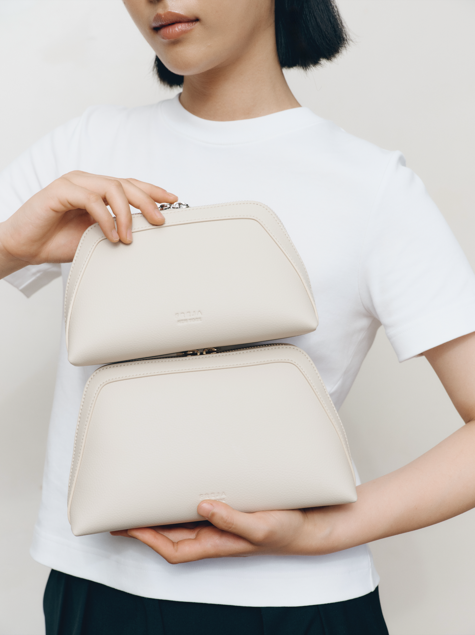 Travel Pouch 8 Oat Travel Pouch 8 Oat