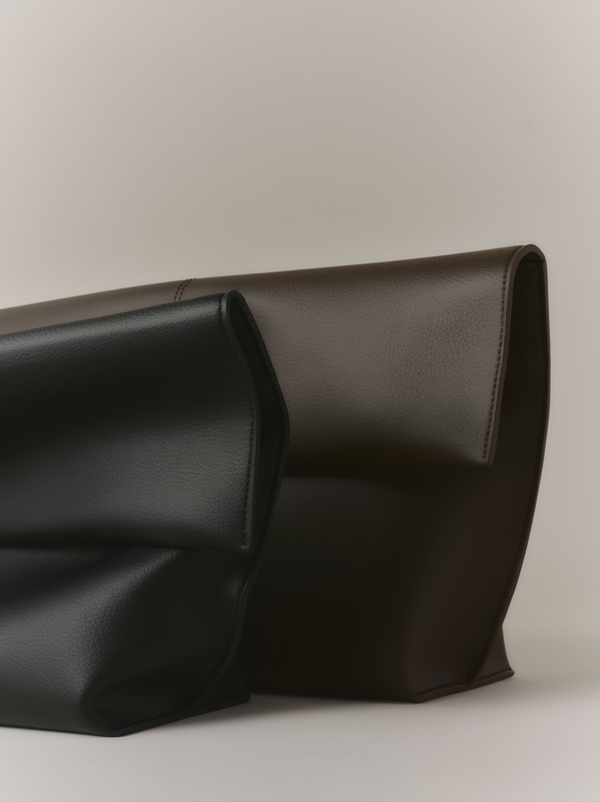 Seamed Clutch