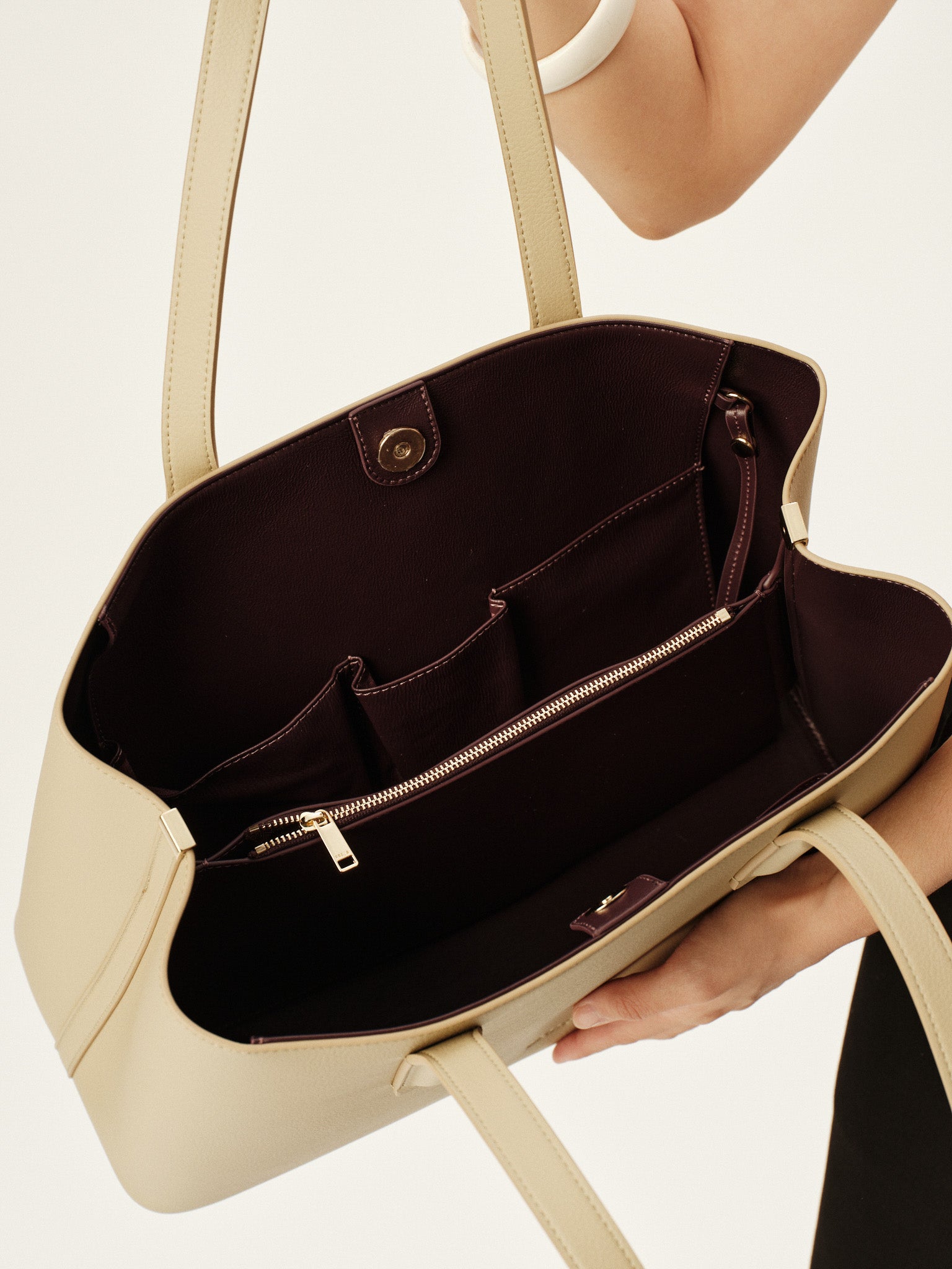 Linnea Tote Latte - Luxury Vegan Work Tote