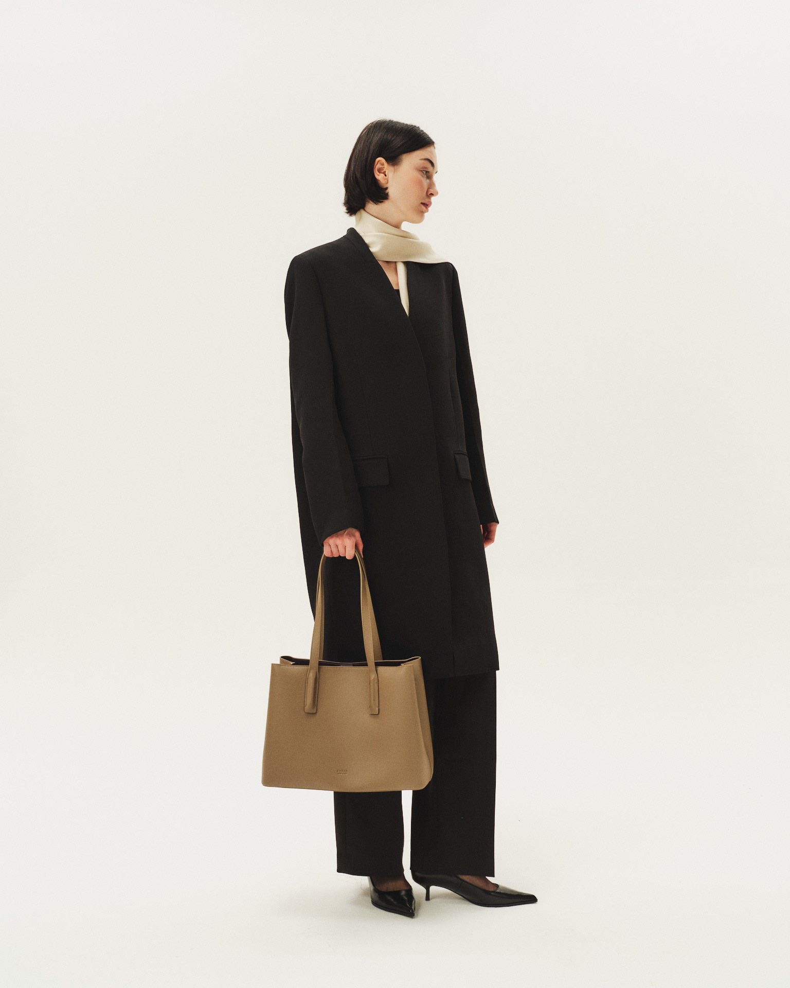 Freja New York LINNEA トートバッグ Linnea Tote Black - Luxury Vegan Work Bag