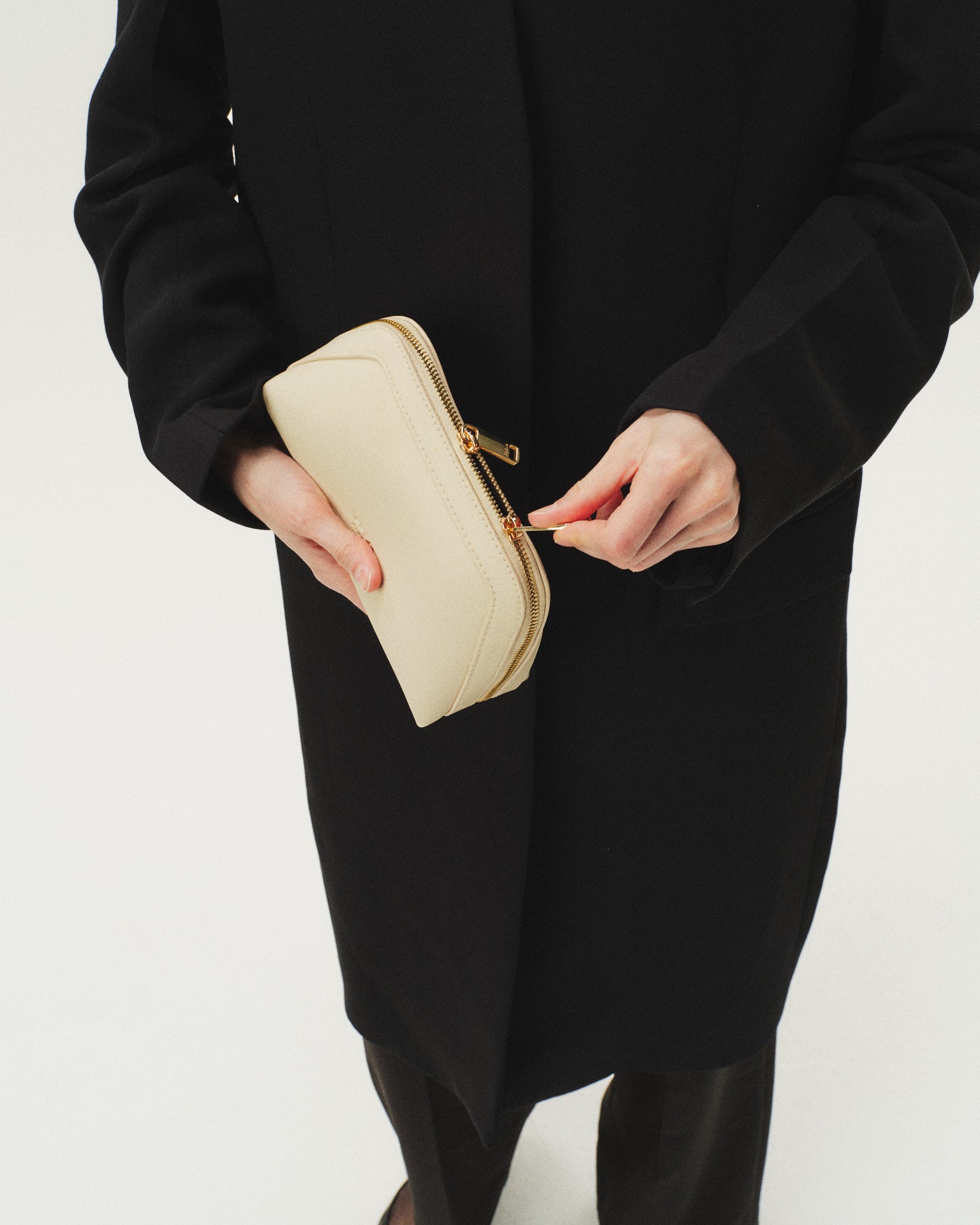 Travel Pouch 8 Black