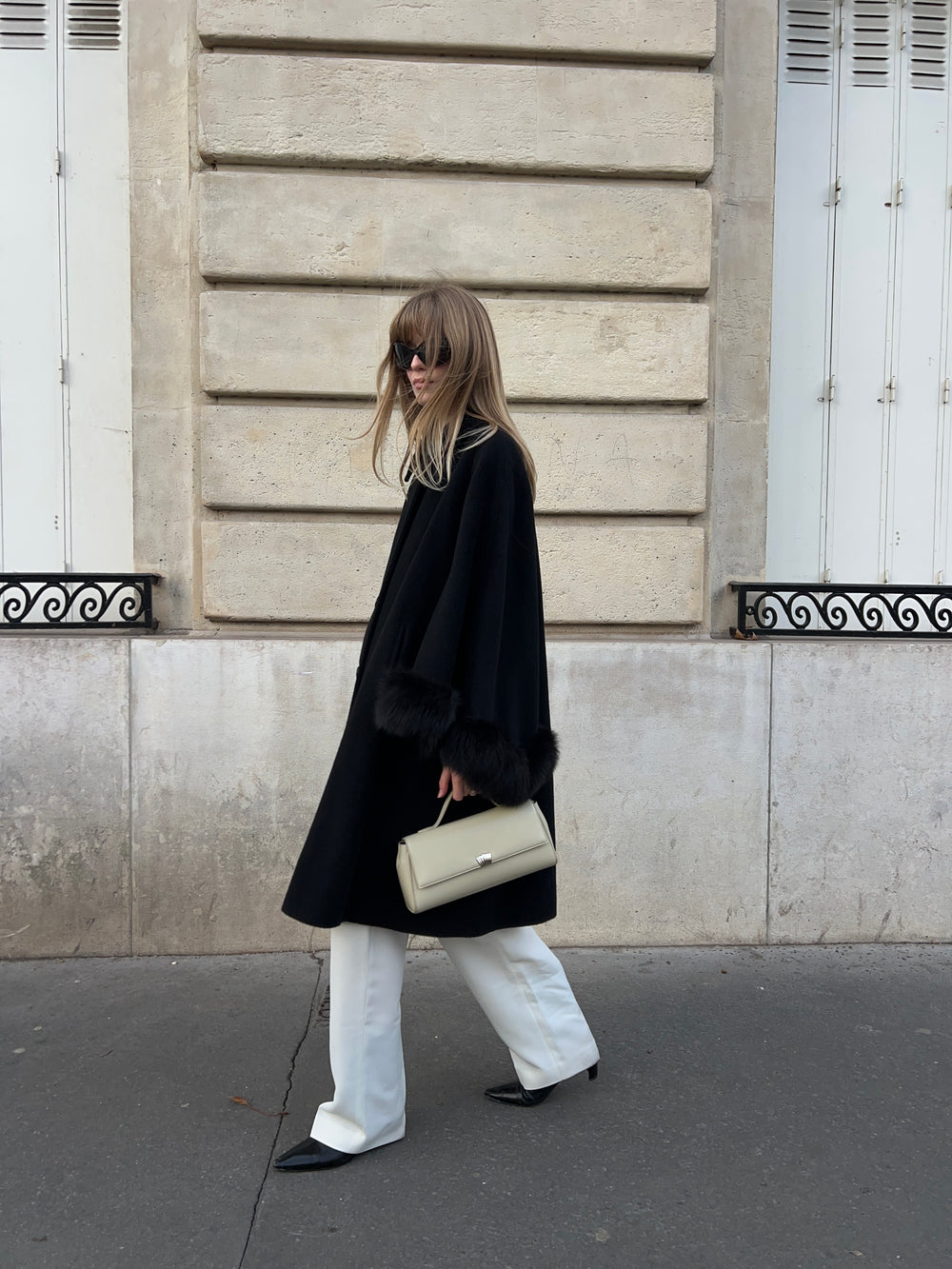 Shell Clutch Black Gloss