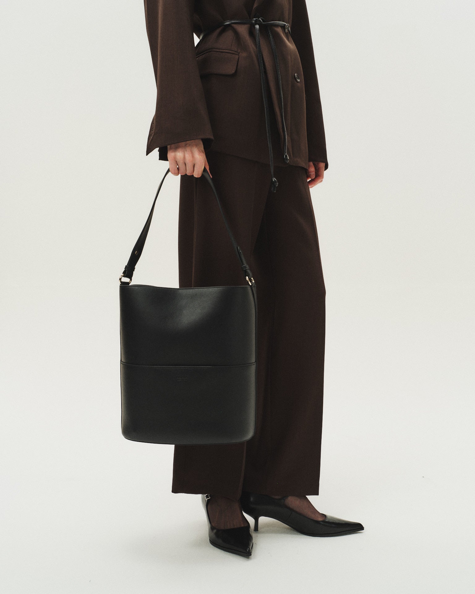 Tall Tote Black Freja New York